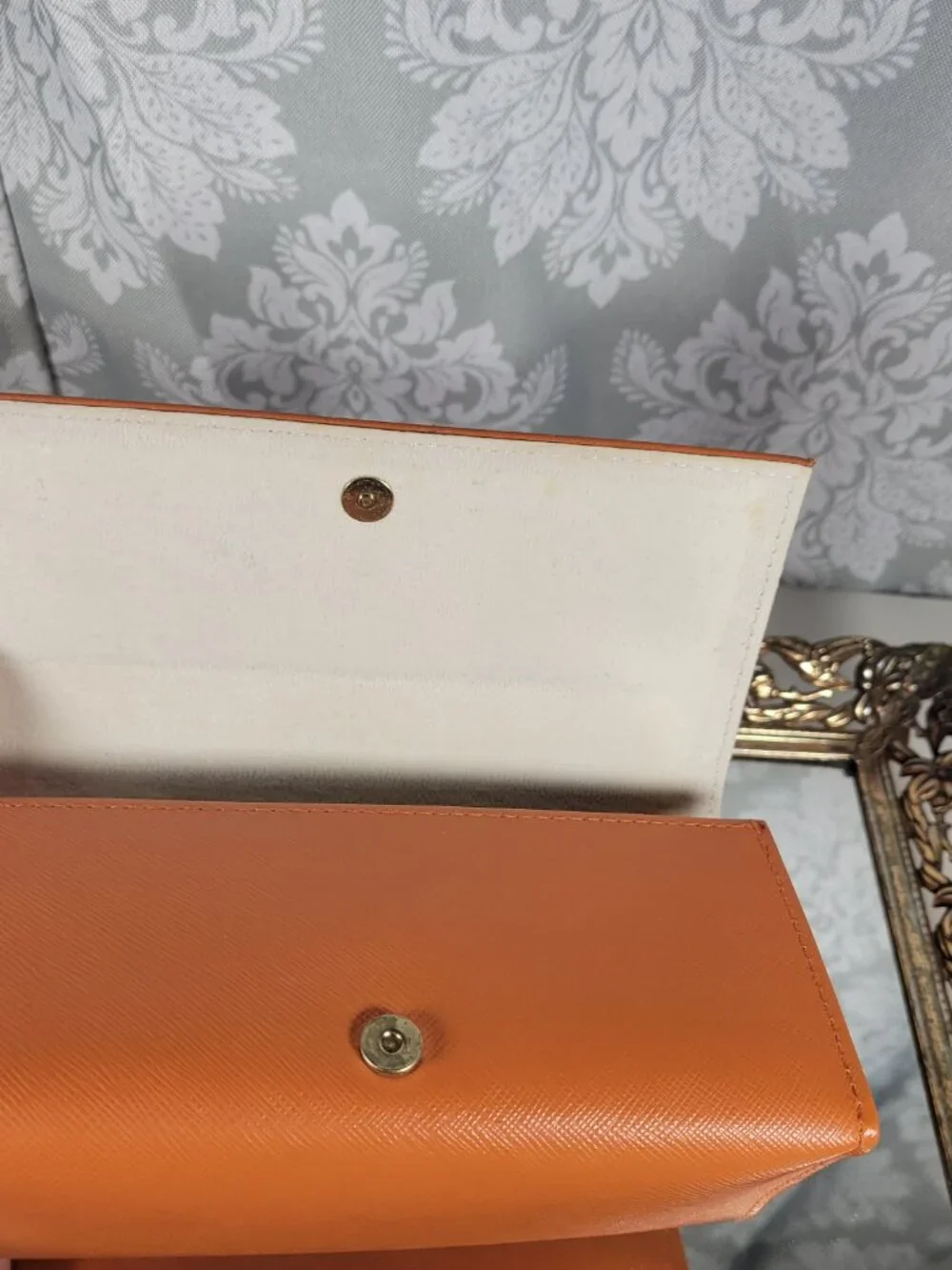Tory Burch Sunglasses Case - Orange and Cream